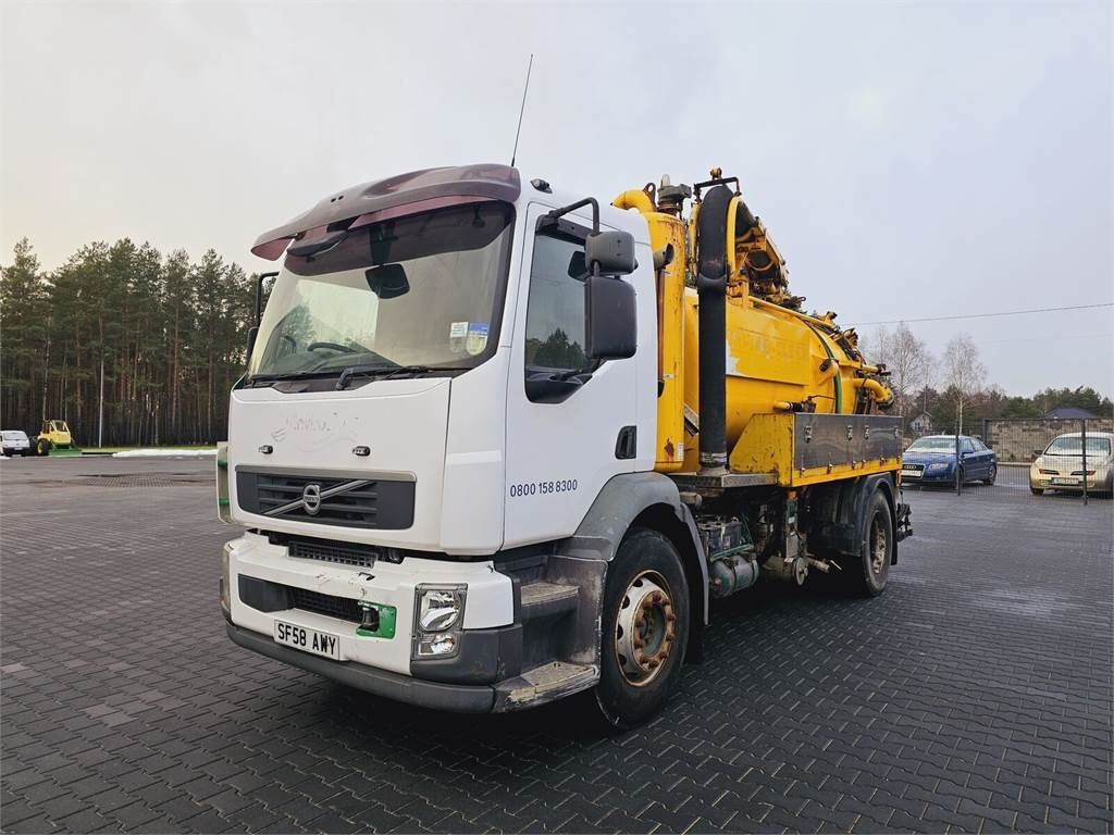 Volvo FULLER TANKERS 2008 WUKO for collecting liquid was - משאית ואקום: תמונה 3 Volvo FULLER TANKERS 2008 WUKO for collecting liquid was - משאית ואקום: תמונה 3