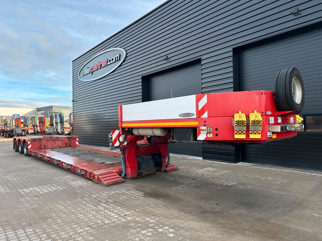 Faymonville 3 achs Tiefbett 300 mm - סמיטריילר עם מטען נמוך: תמונה 1 Faymonville 3 achs Tiefbett 300 mm - סמיטריילר עם מטען נמוך: תמונה 1