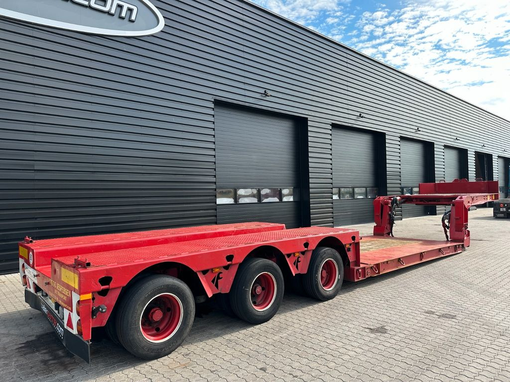 Faymonville 3 achs tiefbett / 300 mm - סמיטריילר עם מטען נמוך: תמונה 2 Faymonville 3 achs tiefbett / 300 mm - סמיטריילר עם מטען נמוך: תמונה 2