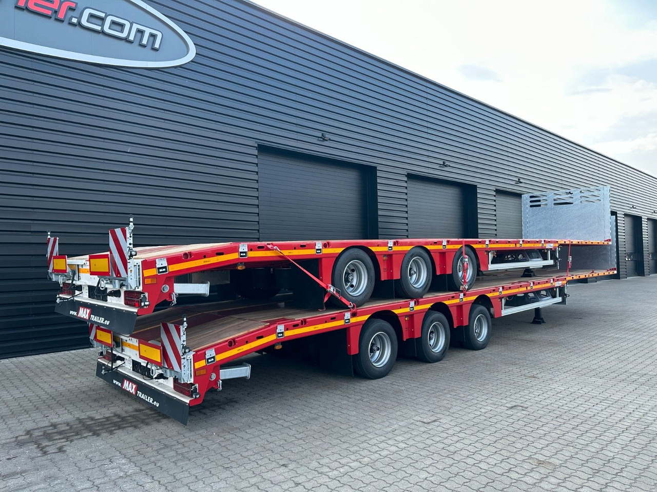 Faymonville Maxtrailer MAX 200 3 achs MEGA - סמיטריילר צד נופל/ שטוח: תמונה 2 Faymonville Maxtrailer MAX 200 3 achs MEGA - סמיטריילר צד נופל/ שטוח: תמונה 2