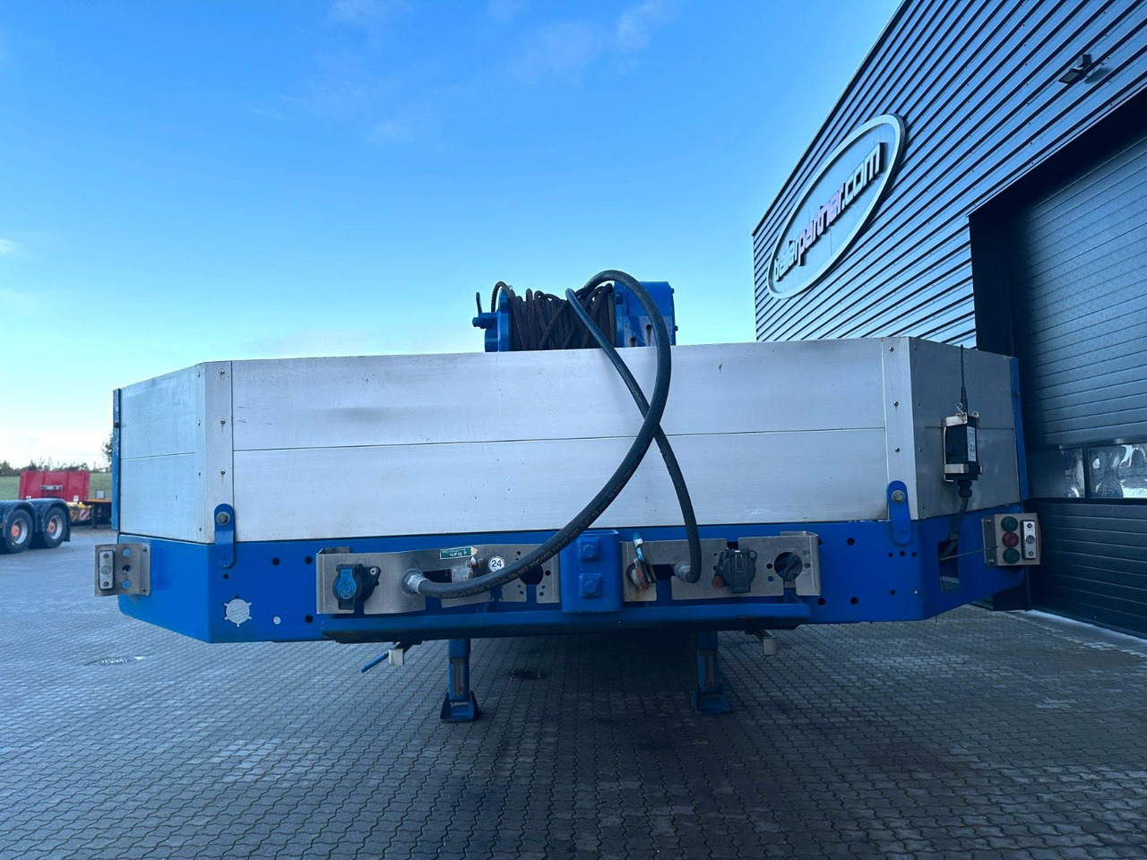 Goldhofer 4 achs tieflader / rampen / 4 x zwangsgelenkt - סמיטריילר עם מטען נמוך: תמונה 5 Goldhofer 4 achs tieflader / rampen / 4 x zwangsgelenkt - סמיטריילר עם מטען נמוך: תמונה 5