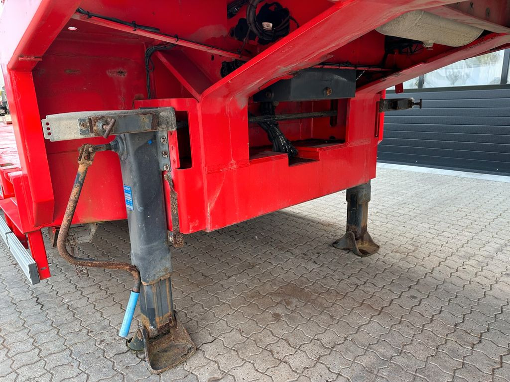 Goldhofer Tieflader / Zwangslenkung / ausziehbar - סמיטריילר עם מטען נמוך: תמונה 3 Goldhofer Tieflader / Zwangslenkung / ausziehbar - סמיטריילר עם מטען נמוך: תמונה 3