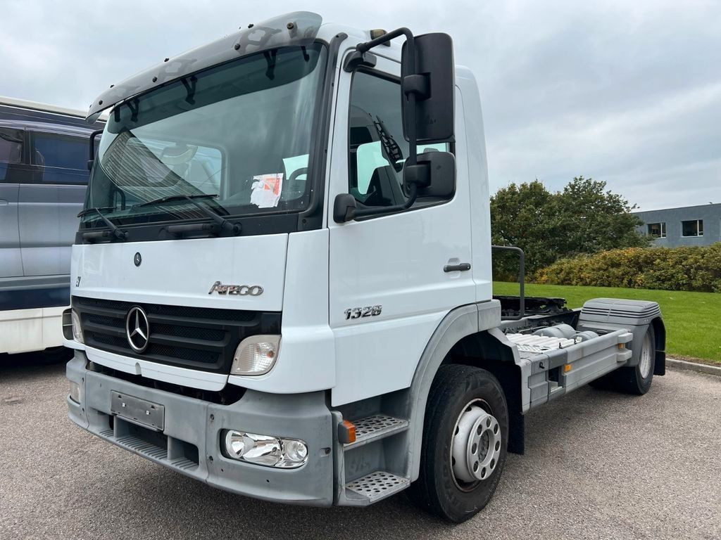 Mercedes-Benz Atego 1328 LS 4x2 + Diagnose Auflieger - יחידת טרקטור: תמונה 3 Mercedes-Benz Atego 1328 LS 4x2 + Diagnose Auflieger - יחידת טרקטור: תמונה 3