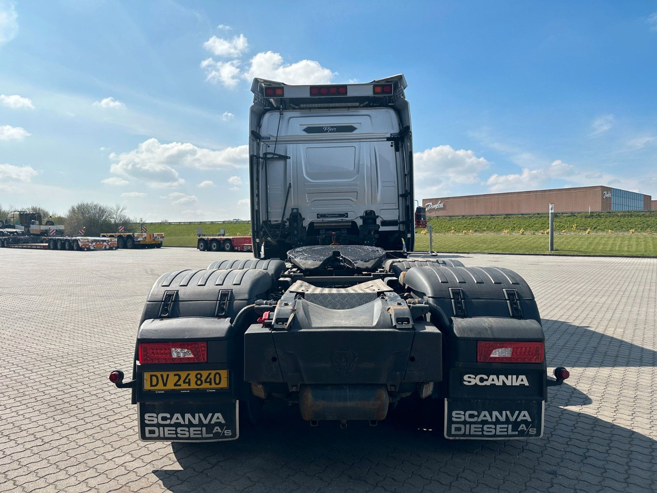 Scania R 730 6x4 Scania R 730 V8 6x4 - יחידת טרקטור: תמונה 4 Scania R 730 6x4 Scania R 730 V8 6x4 - יחידת טרקטור: תמונה 4