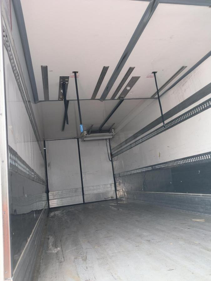 Renault D-Series Wide 320 - משאית קירור: תמונה 4 Renault D-Series Wide 320 - משאית קירור: תמונה 4