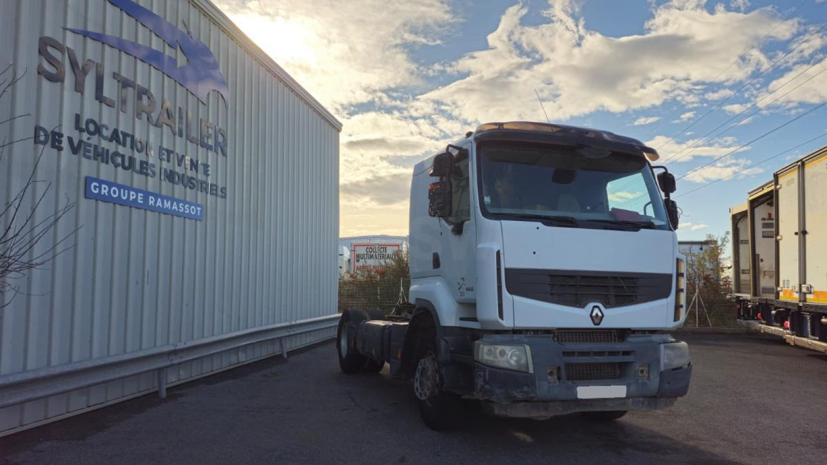Renault Premium Lander 460 DXI - יחידת טרקטור: תמונה 3 Renault Premium Lander 460 DXI - יחידת טרקטור: תמונה 3
