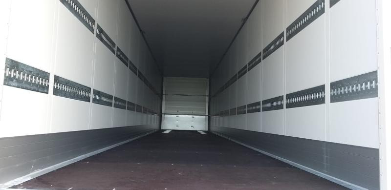 סמיטריילר בתיבה סגורה Schmitz Cargobull SKO 24 (Location / Rent): תמונה 7