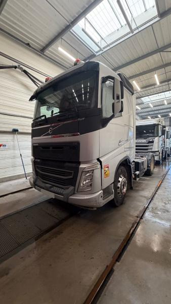 Volvo FH 500 - יחידת טרקטור: תמונה 2 Volvo FH 500 - יחידת טרקטור: תמונה 2