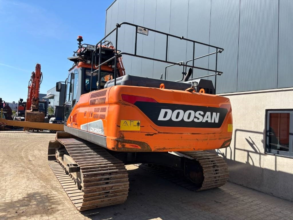Doosan DX 255 LC-5 -- DX255LC -- DX 225 - מחפר סורק: תמונה 4 Doosan DX 255 LC-5 -- DX255LC -- DX 225 - מחפר סורק: תמונה 4