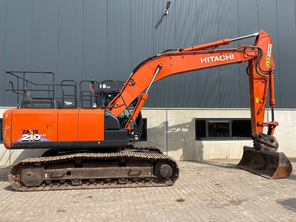 מחפר סורק Hitachi ZX 210 LC-6: תמונה 7