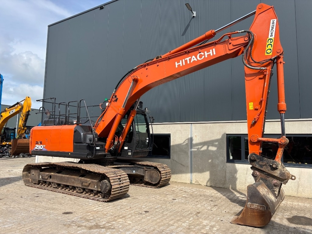 מחפר סורק Hitachi ZX 210 LC-6: תמונה 8