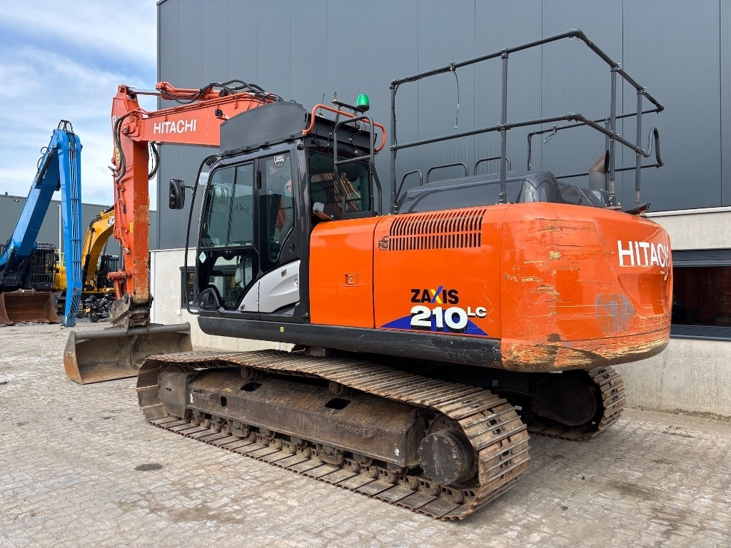 Hitachi ZX 210 LC-6 - מחפר סורק: תמונה 3 Hitachi ZX 210 LC-6 - מחפר סורק: תמונה 3