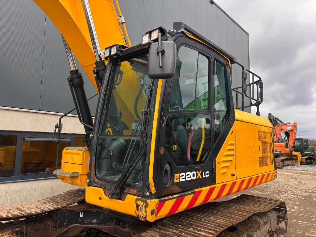 מחפר סורק JCB 220 XL 4F -- 220X lc -- 220 X LC: תמונה 13