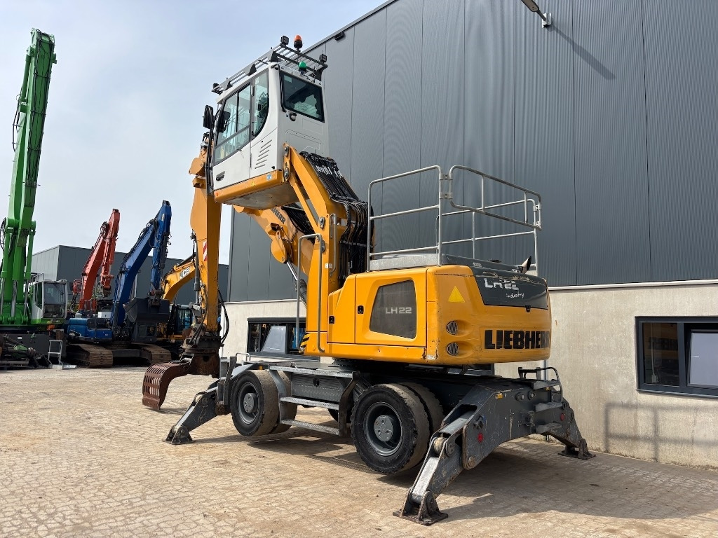 Liebherr LH 22 - LH 24 - LH22 - מטפל בפסולת/ תעשייתי: תמונה 3 Liebherr LH 22 - LH 24 - LH22 - מטפל בפסולת/ תעשייתי: תמונה 3