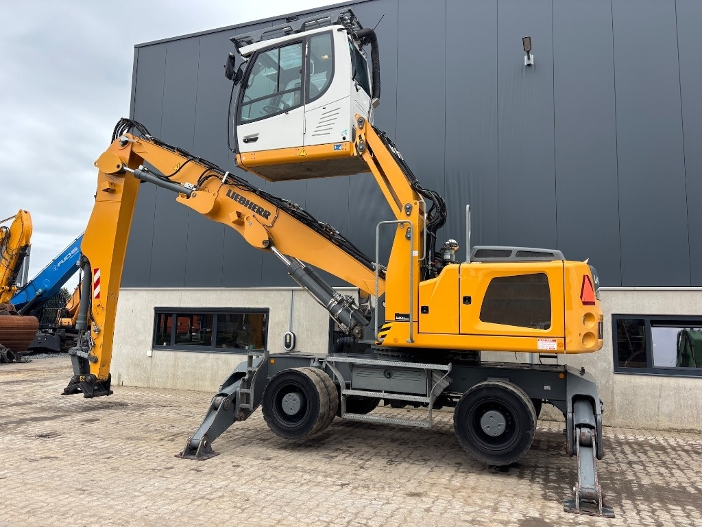 Liebherr LH 24 M - LH 24 - LH 22 / LH 26 - מטפל בפסולת/ תעשייתי: תמונה 2 Liebherr LH 24 M - LH 24 - LH 22 / LH 26 - מטפל בפסולת/ תעשייתי: תמונה 2