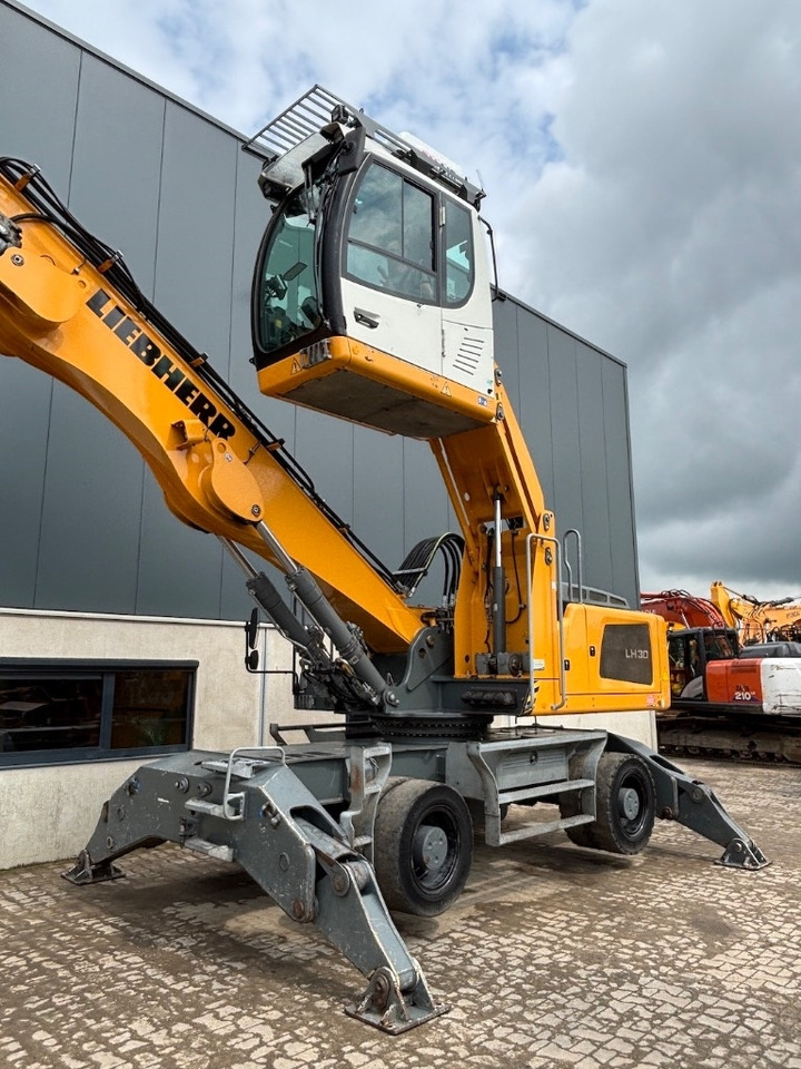 Liebherr LH 30 M - LH 35 M - LH 26 M - מטפל בפסולת/ תעשייתי: תמונה 4 Liebherr LH 30 M - LH 35 M - LH 26 M - מטפל בפסולת/ תעשייתי: תמונה 4