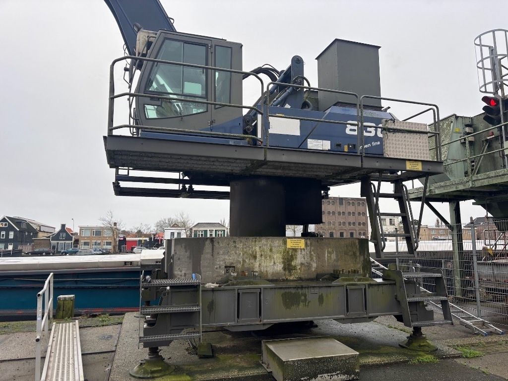 Sennebogen 830 Electric / 830A - מטפל בפסולת/ תעשייתי: תמונה 3 Sennebogen 830 Electric / 830A - מטפל בפסולת/ תעשייתי: תמונה 3