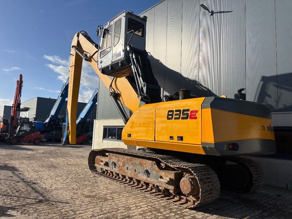 Sennebogen 835 R D - 835R - מטפל בפסולת/ תעשייתי: תמונה 2 Sennebogen 835 R D - 835R - מטפל בפסולת/ תעשייתי: תמונה 2