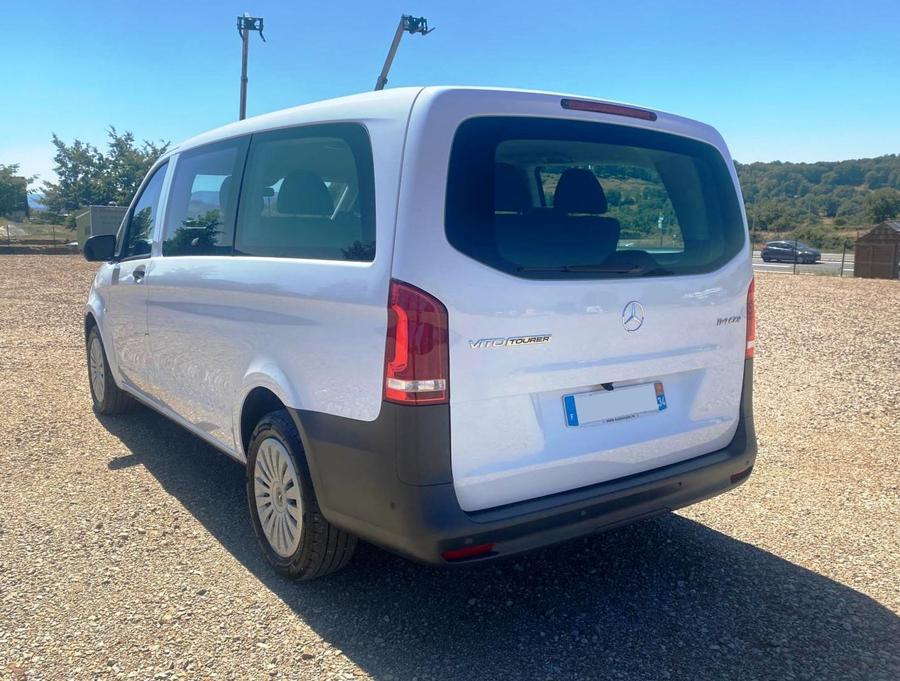 MERCEDES-BENZ Vito Tourer 114 CDI 136 Long Pro 9G-Tronic 8 Places - כלי רכב מסחרי לנוסעים: תמונה 3 MERCEDES-BENZ Vito Tourer 114 CDI 136 Long Pro 9G-Tronic 8 Places - כלי רכב מסחרי לנוסעים: תמונה 3