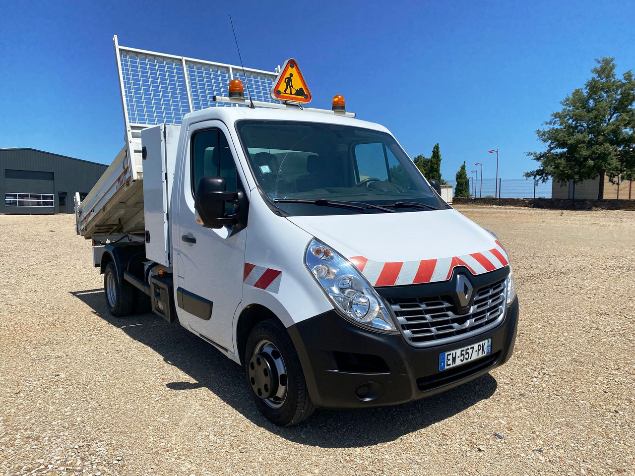 RENAULT Master III 2.3 DCI 165 ENERGY GRAND CONFORT BENNE+COFFRE - כלי רכב מסחרי מזהיר: תמונה 2 RENAULT Master III 2.3 DCI 165 ENERGY GRAND CONFORT BENNE+COFFRE - כלי רכב מסחרי מזהיר: תמונה 2