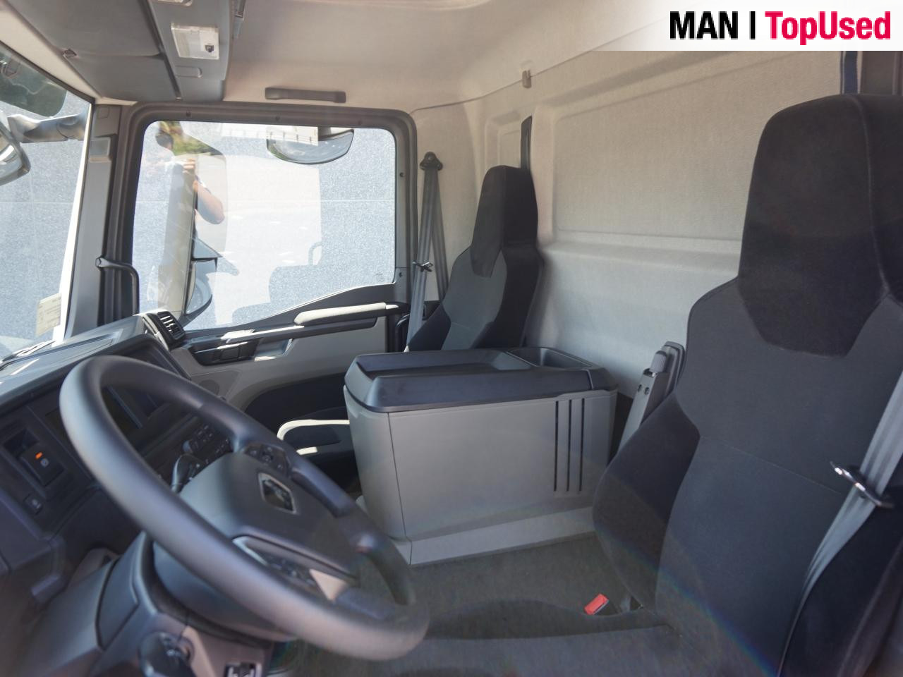 MAN TGM 18.320 4x2 BL CH - משאית צד נופל/ שטוחה: תמונה 2 MAN TGM 18.320 4x2 BL CH - משאית צד נופל/ שטוחה: תמונה 2