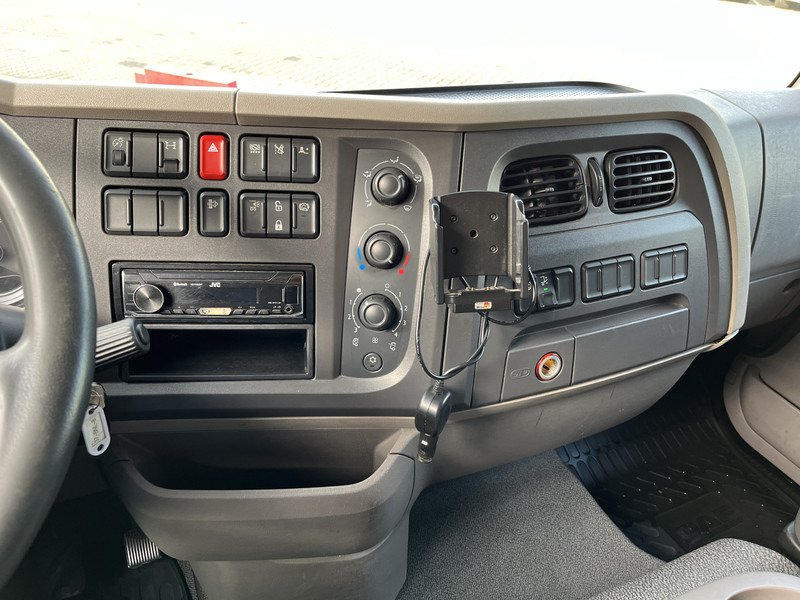 DAF LF 180 FA Euro 6 / 12 Ton / 400 dkm / Box / Laadklep - משאית תיבה: תמונה 5 DAF LF 180 FA Euro 6 / 12 Ton / 400 dkm / Box / Laadklep - משאית תיבה: תמונה 5