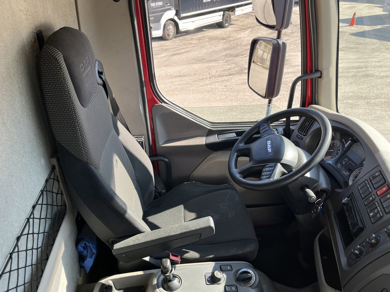 DAF LF 210 FA / 12 Ton / 354 dkm / Box / Laadklep / NL Truck - משאית תיבה: תמונה 3 DAF LF 210 FA / 12 Ton / 354 dkm / Box / Laadklep / NL Truck - משאית תיבה: תמונה 3