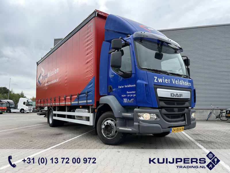 DAF LF 210 FA / 12 Ton / 454 dkm / Pritsch-Plane / LBW / APK TUV 11-25 - משאית וילונות צד: תמונה 1 DAF LF 210 FA / 12 Ton / 454 dkm / Pritsch-Plane / LBW / APK TUV 11-25 - משאית וילונות צד: תמונה 1