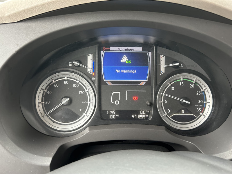 DAF LF 210 FA / 12 Ton / 471 dkm / Curtainside / Loadlift / APK TUV 06-26 - משאית וילונות צד: תמונה 4 DAF LF 210 FA / 12 Ton / 471 dkm / Curtainside / Loadlift / APK TUV 06-26 - משאית וילונות צד: תמונה 4