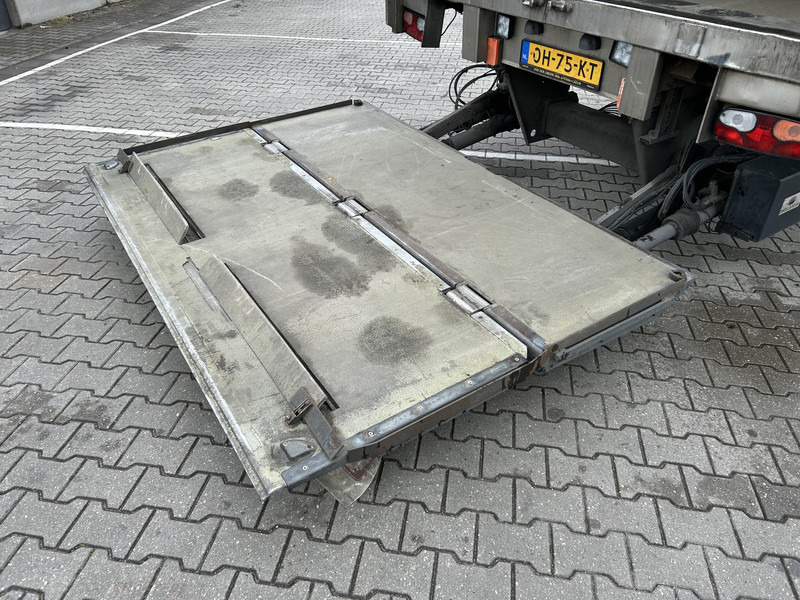 H.T.F. HZO 39 / Carrier Vector 1800 Frigo / Flowers / Loadlift 2500 kg / NL Trailer - סמיטריילר עם קירור: תמונה 5 H.T.F. HZO 39 / Carrier Vector 1800 Frigo / Flowers / Loadlift 2500 kg / NL Trailer - סמיטריילר עם קירור: תמונה 5