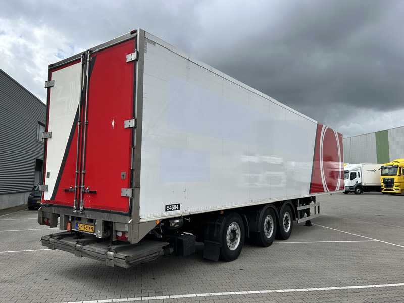 H.T.F HZO 39 / Heiwo / Isolated Box / Steer + Lift Axle / Loadlift 2500 kg - סמיטריילר בתיבה סגורה: תמונה 2 H.T.F HZO 39 / Heiwo / Isolated Box / Steer + Lift Axle / Loadlift 2500 kg - סמיטריילר בתיבה סגורה: תמונה 2