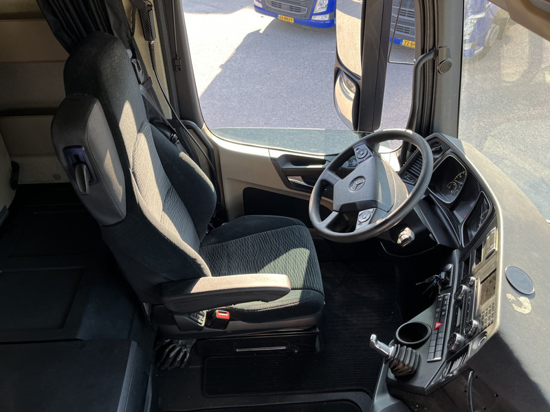 Mercedes-Benz Actros 1842 StreamSpace / 903 dkm / 2 Tanks / NL Truck / 10x in stock - יחידת טרקטור: תמונה 3 Mercedes-Benz Actros 1842 StreamSpace / 903 dkm / 2 Tanks / NL Truck / 10x in stock - יחידת טרקטור: תמונה 3