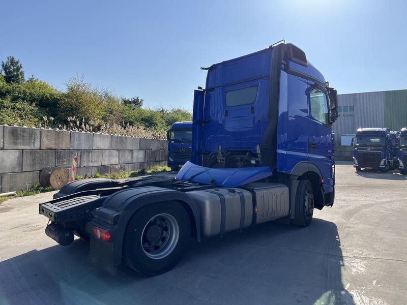 Mercedes-Benz Actros 1842 StreamSpace / 939 dkm / 2 Tanks / NL Truck - יחידת טרקטור: תמונה 2 Mercedes-Benz Actros 1842 StreamSpace / 939 dkm / 2 Tanks / NL Truck - יחידת טרקטור: תמונה 2