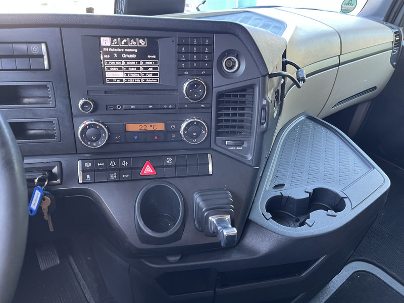 Mercedes-Benz Actros 1842 Streamspace / 838 dkm / 2 Tanks / NL Truck - יחידת טרקטור: תמונה 5 Mercedes-Benz Actros 1842 Streamspace / 838 dkm / 2 Tanks / NL Truck - יחידת טרקטור: תמונה 5