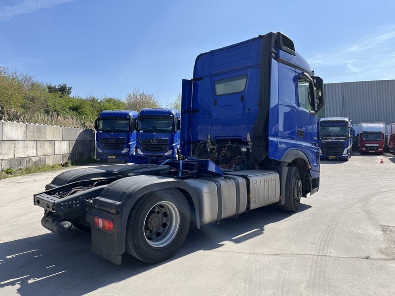 Mercedes-Benz Actros 1842 Streamspace / 871 dkm / 2 Tanks / NL Truck - יחידת טרקטור: תמונה 2 Mercedes-Benz Actros 1842 Streamspace / 871 dkm / 2 Tanks / NL Truck - יחידת טרקטור: תמונה 2