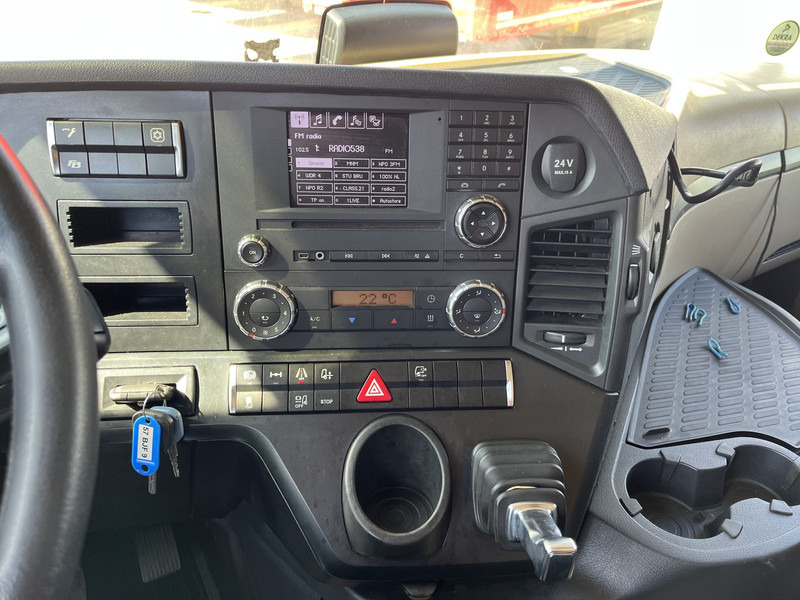 Mercedes-Benz Actros 1842 Streamspace / 871 dkm / 2 Tanks / NL Truck - יחידת טרקטור: תמונה 5 Mercedes-Benz Actros 1842 Streamspace / 871 dkm / 2 Tanks / NL Truck - יחידת טרקטור: תמונה 5