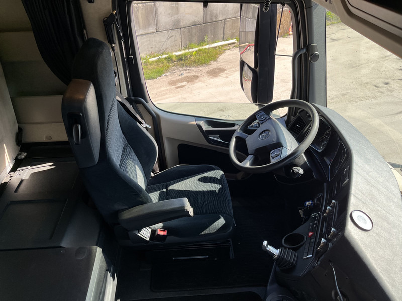 Mercedes-Benz Actros 1842 Streamspace / 933 dkm / 2 Tanks / NL Truck - יחידת טרקטור: תמונה 3 Mercedes-Benz Actros 1842 Streamspace / 933 dkm / 2 Tanks / NL Truck - יחידת טרקטור: תמונה 3