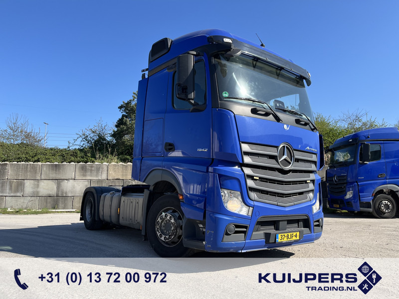 Mercedes-Benz Actros 1842 Streamspace / 937 dkm / 2 Tanks / NL Truck / 8x in stock - יחידת טרקטור: תמונה 1 Mercedes-Benz Actros 1842 Streamspace / 937 dkm / 2 Tanks / NL Truck / 8x in stock - יחידת טרקטור: תמונה 1