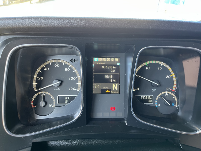 Mercedes-Benz Actros 1842 Streamspace / 937 dkm / 2 Tanks / NL Truck - יחידת טרקטור: תמונה 4 Mercedes-Benz Actros 1842 Streamspace / 937 dkm / 2 Tanks / NL Truck - יחידת טרקטור: תמונה 4