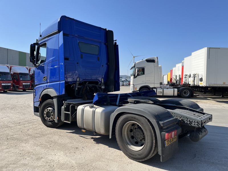 יחידת טרקטור Mercedes-Benz Actros 1842 Streamspace / 945 dkm / 2 Tanks / NL Truck: תמונה 20