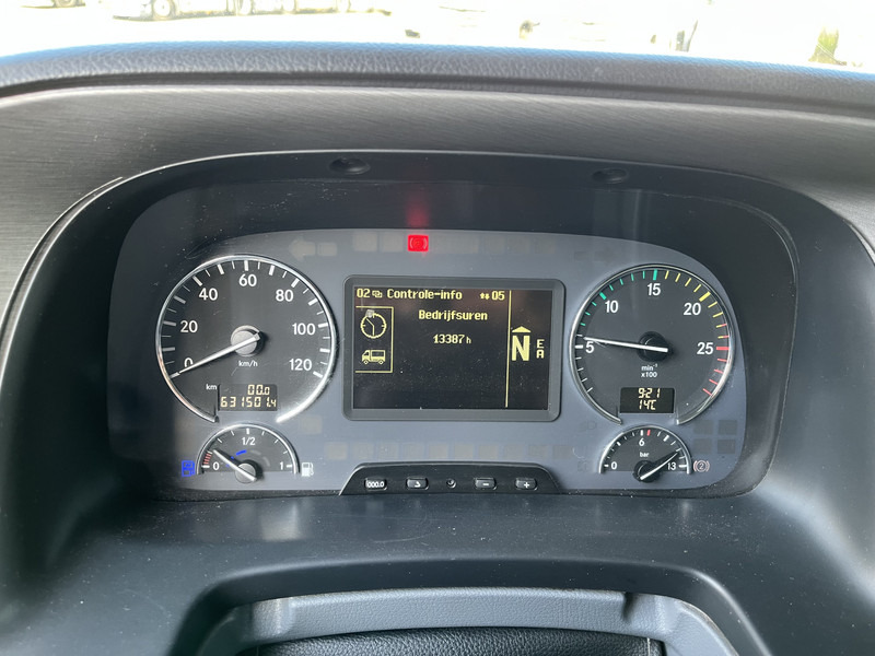 Mercedes-Benz Actros 2546 V6 / MP3 F04 Megaspace / 631 dkm / 6x2 Steer + Lift / NL Truck - יחידת טרקטור: תמונה 4 Mercedes-Benz Actros 2546 V6 / MP3 F04 Megaspace / 631 dkm / 6x2 Steer + Lift / NL Truck - יחידת טרקטור: תמונה 4