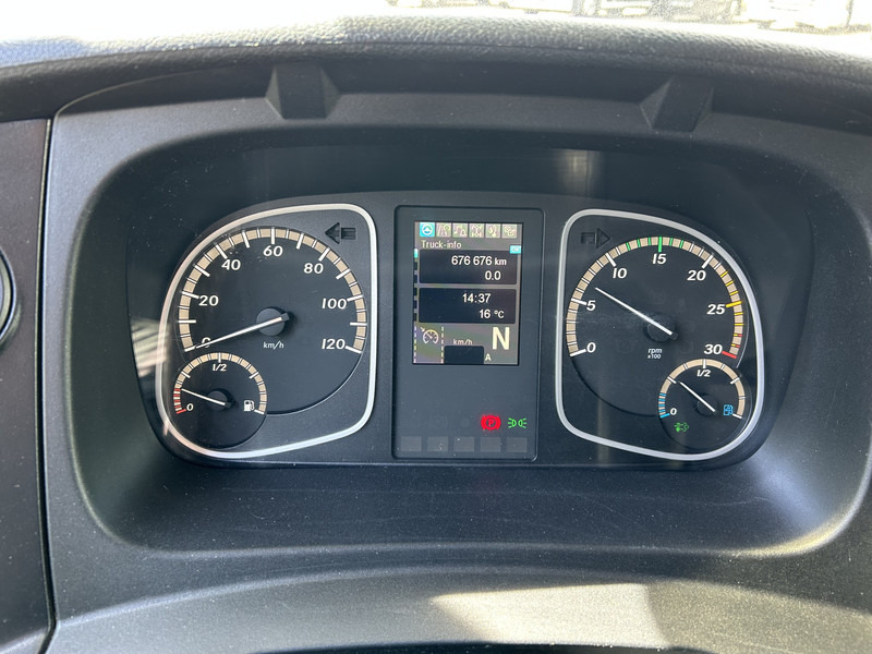 Mercedes-Benz Atego 818 / 8 Ton / 676 dkm / Box / Laadklep / APK TUV 03-26 - משאית תיבה: תמונה 4 Mercedes-Benz Atego 818 / 8 Ton / 676 dkm / Box / Laadklep / APK TUV 03-26 - משאית תיבה: תמונה 4