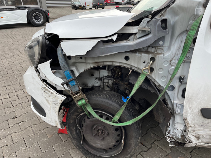 כלי רכב מסחרי קטן Mercedes-Benz Citan 109 CDI / Extra Lang / UNFALL / DAMAGE: תמונה 8