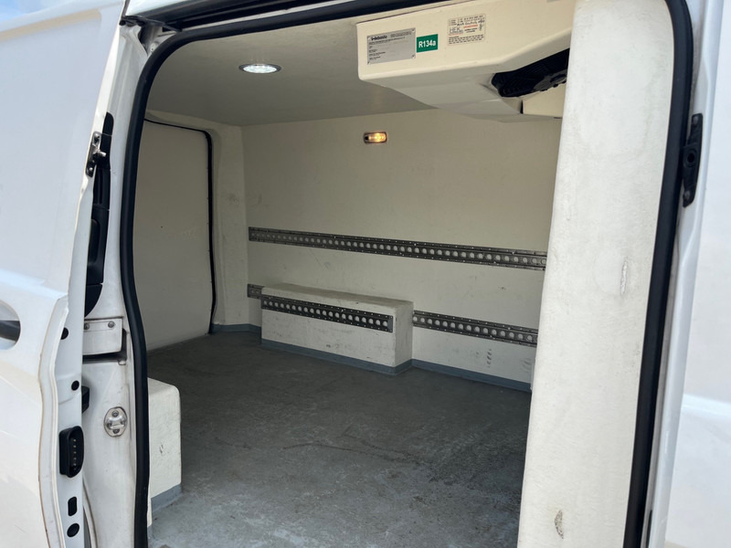 Mercedes-Benz Vito / 114 CDI / L2H1 / Frigo / gekoelde laadbak / APK-TUV 05-26 - כלי רכב מסחרי קטן: תמונה 4 Mercedes-Benz Vito / 114 CDI / L2H1 / Frigo / gekoelde laadbak / APK-TUV 05-26 - כלי רכב מסחרי קטן: תמונה 4