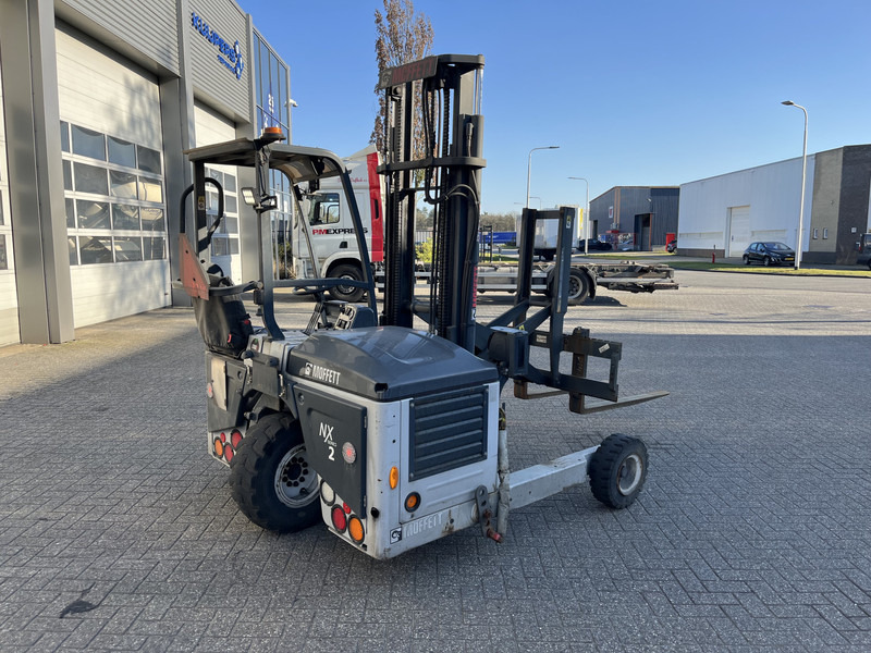 Moffett M4 20.1 / 547 Hours / 2020 / Schaarlift / Kooiaap / Meeneem heftruck - מלגזת סולר: תמונה 2 Moffett M4 20.1 / 547 Hours / 2020 / Schaarlift / Kooiaap / Meeneem heftruck - מלגזת סולר: תמונה 2