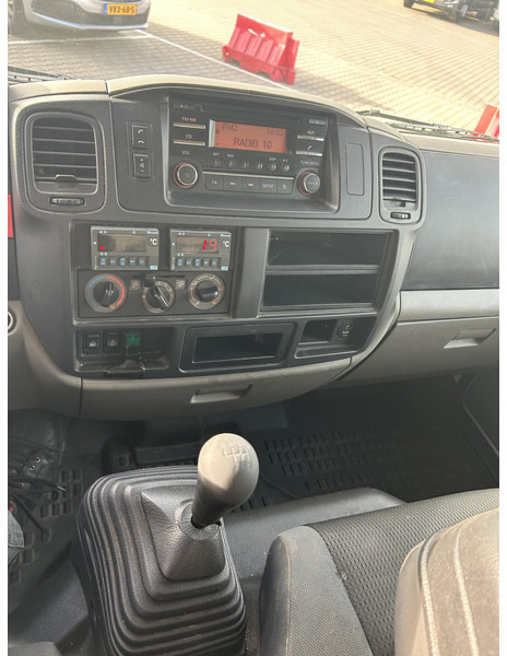 Nissan Cabstar NT400 / Duo Temp Frigo -30 gr / 146 dkm/ Blad - Blad / APK TUV 03-26 - כלי רכב מסחרי לקירור: תמונה 5 Nissan Cabstar NT400 / Duo Temp Frigo -30 gr / 146 dkm/ Blad - Blad / APK TUV 03-26 - כלי רכב מסחרי לקירור: תמונה 5