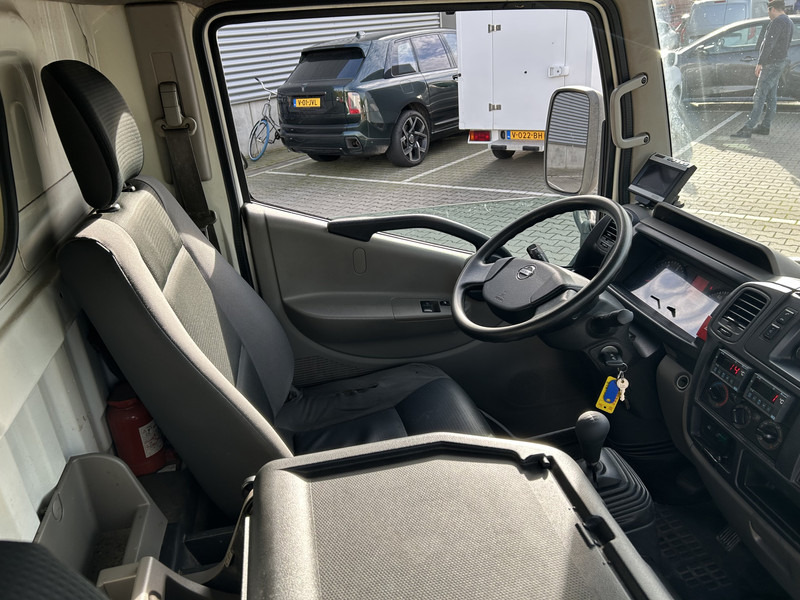 Nissan Cabstar NT400 / Duo Temp Frigo -30 gr / 146 dkm/ Blad - Blad / APK TUV 03-26 - כלי רכב מסחרי לקירור: תמונה 3 Nissan Cabstar NT400 / Duo Temp Frigo -30 gr / 146 dkm/ Blad - Blad / APK TUV 03-26 - כלי רכב מסחרי לקירור: תמונה 3