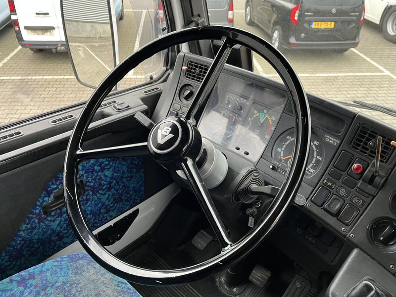 Scania R 143H V8 500 Streamline / V8 Sound / Retarder / Old Skool Classic - יחידת טרקטור: תמונה 4 Scania R 143H V8 500 Streamline / V8 Sound / Retarder / Old Skool Classic - יחידת טרקטור: תמונה 4