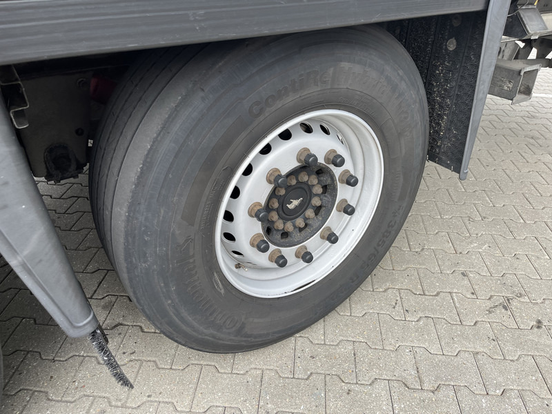 סמיטריילר בתיבה סגורה Schmitz Cargobull SCB S2 / Box Trailer / 2 axle / Loadlift / APK TUV 04-26: תמונה 11
