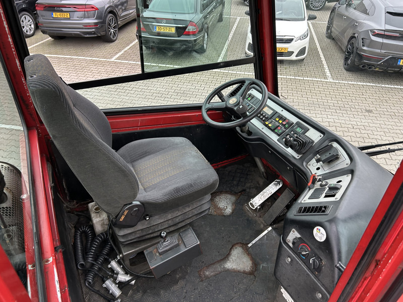 Terberg YT 182 / Cummins / Allison / 2012 / Terminal Tractor - יחידת טרקטור: תמונה 3 Terberg YT 182 / Cummins / Allison / 2012 / Terminal Tractor - יחידת טרקטור: תמונה 3